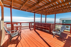 Unobstructed Oceanfront SAND DOLLAR Unit 7 Beach Pad!